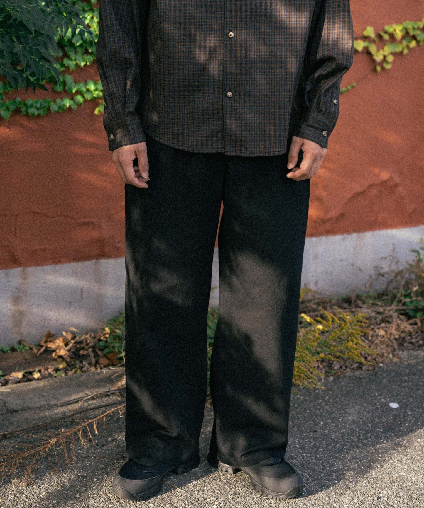 Two tuck wide straight pants/13853