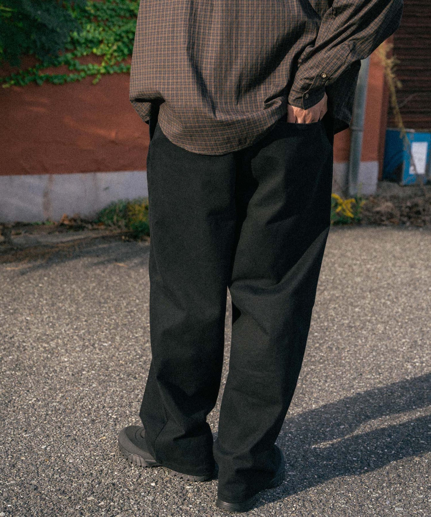 Two tuck wide straight pants/13853