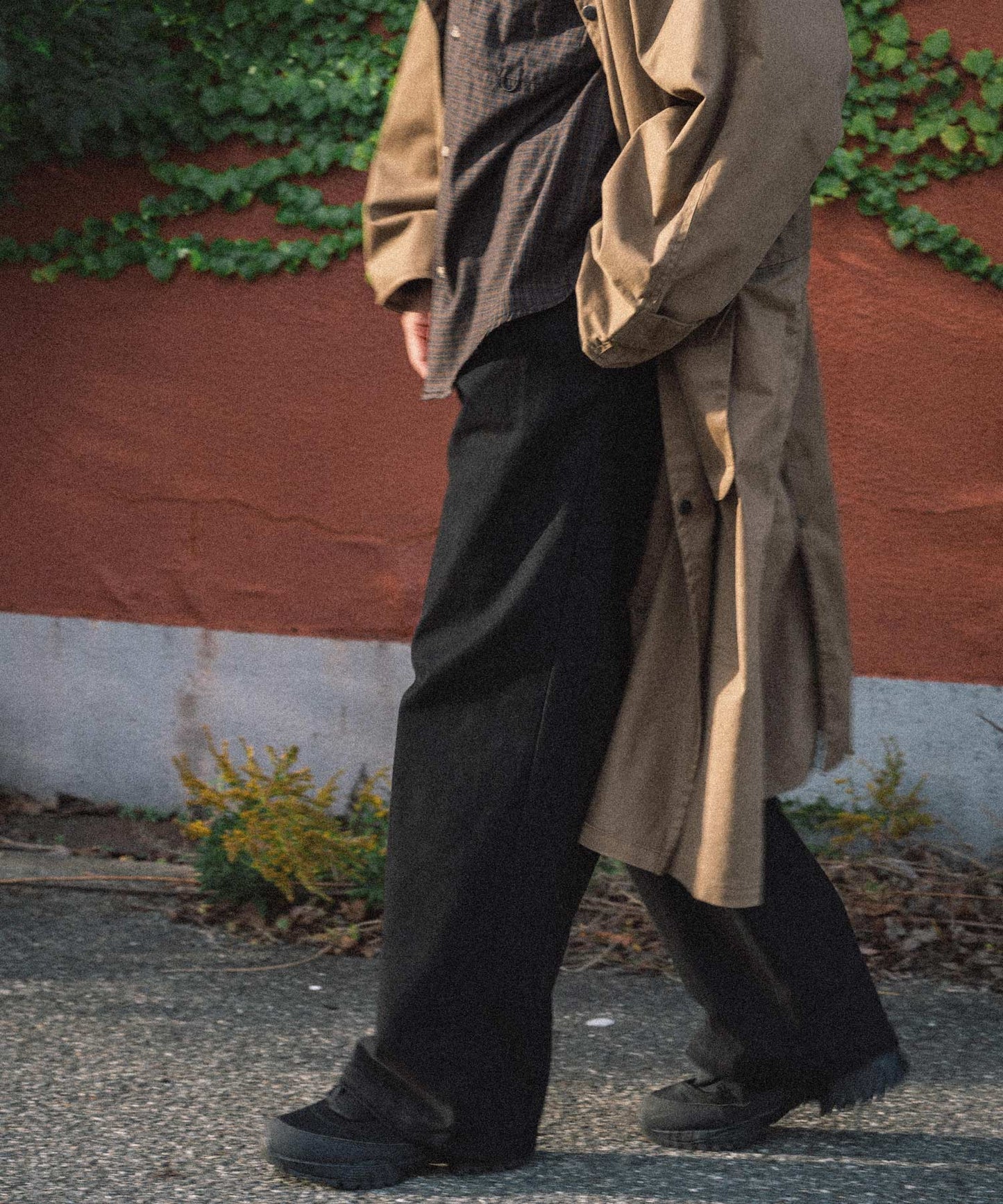 Two tuck wide straight pants/13853