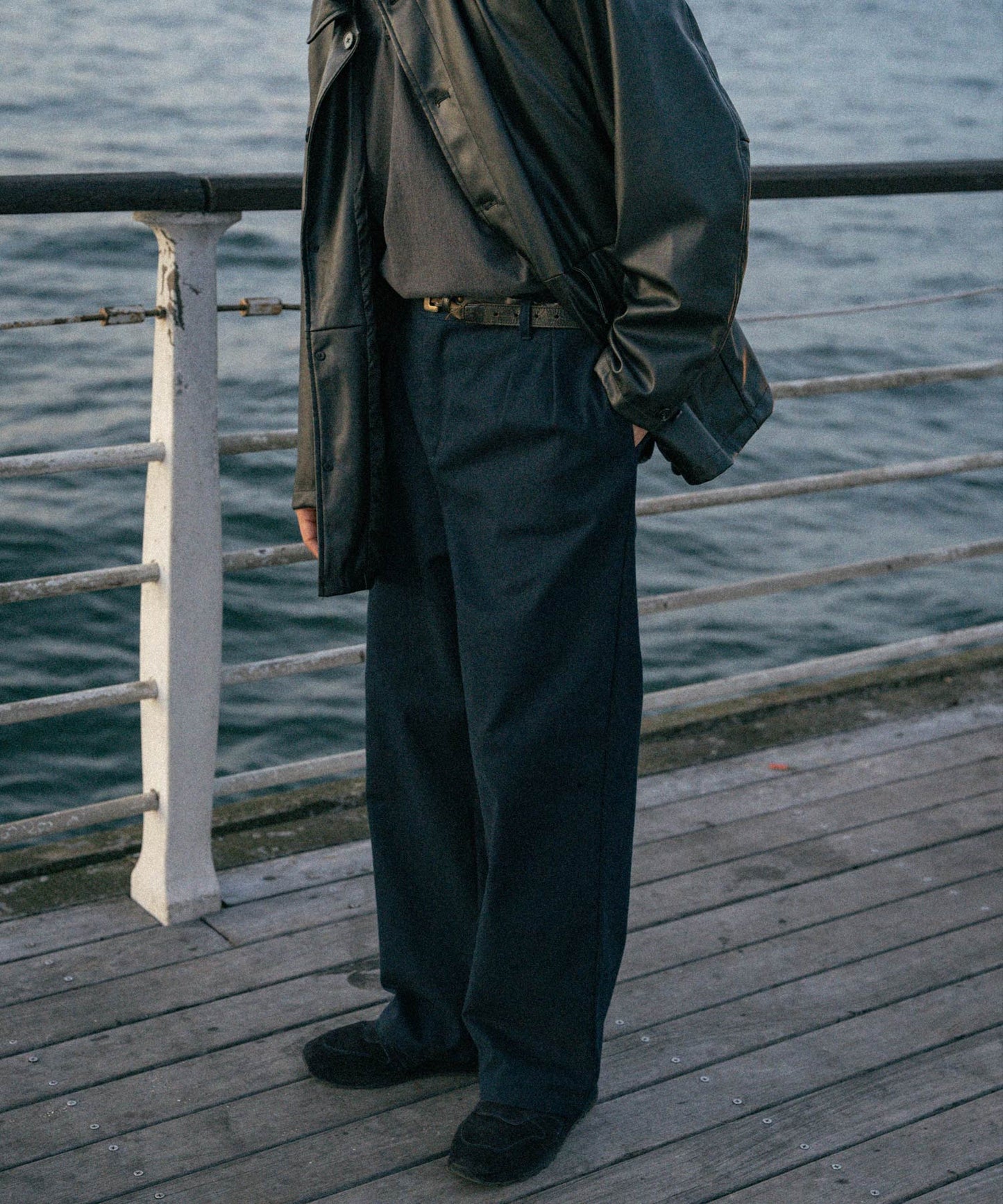 Two tuck wide straight pants/13853