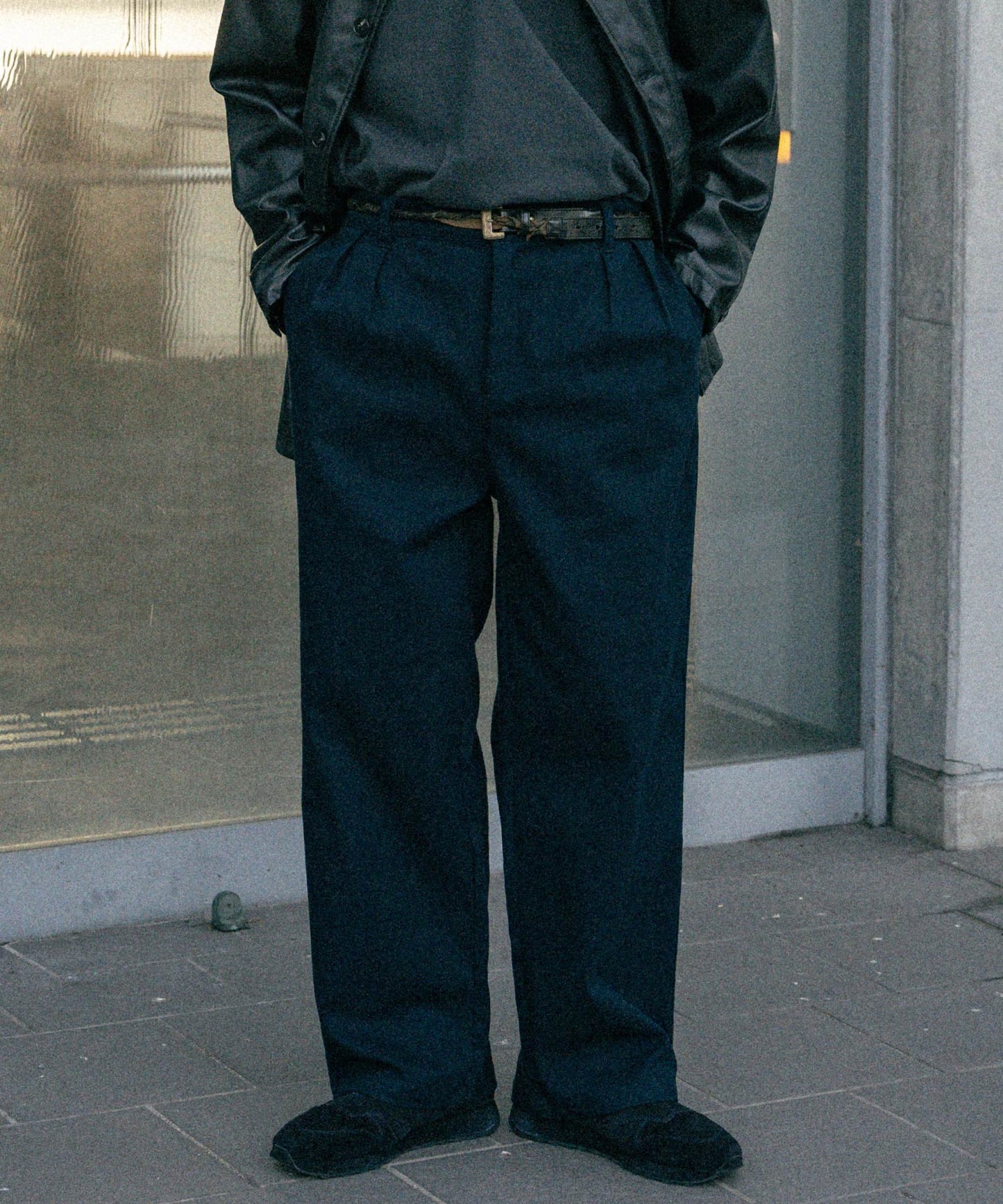 Two tuck wide straight pants/13853