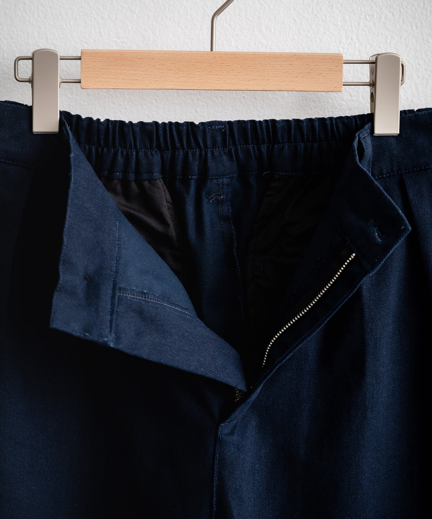 Two tuck wide straight pants/13853
