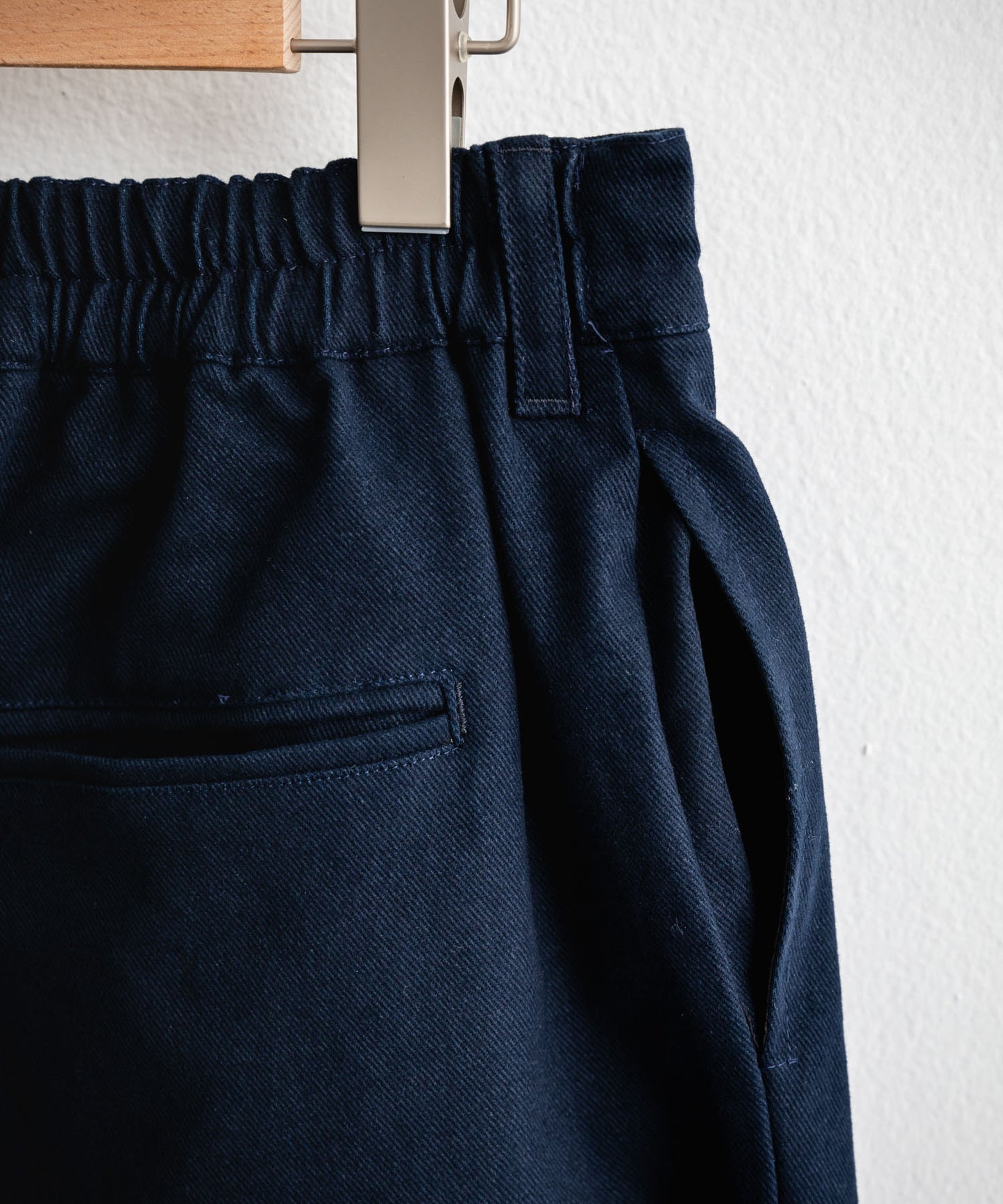 Two tuck wide straight pants/13853